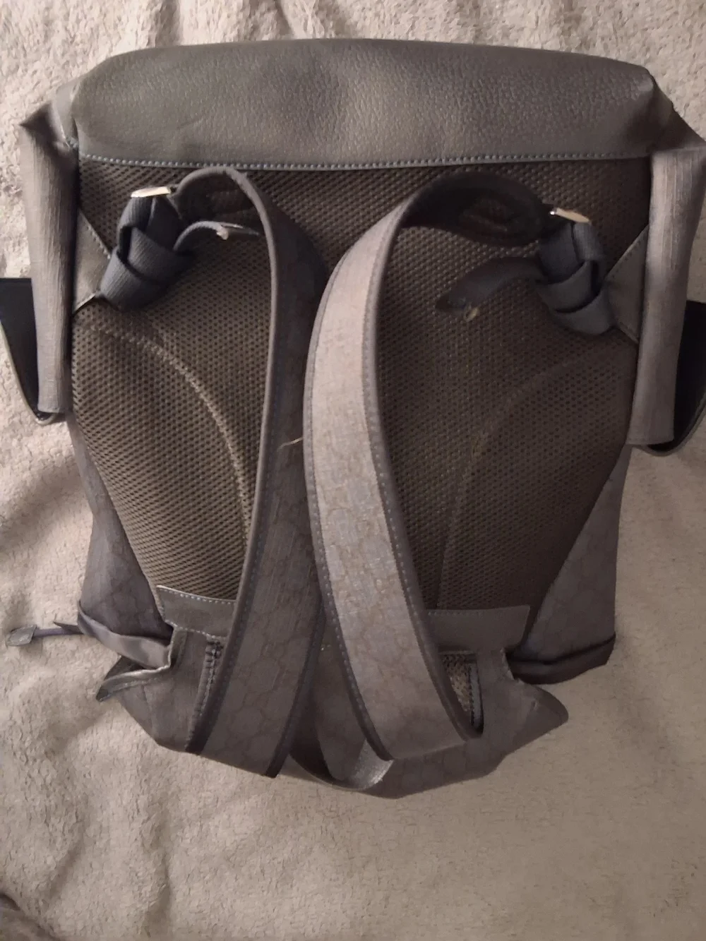N/A stylish gray